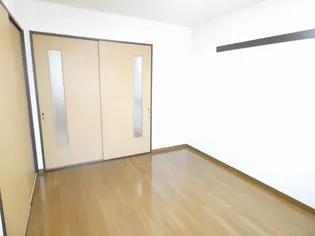 SURPLUSホープ【2階】の内装