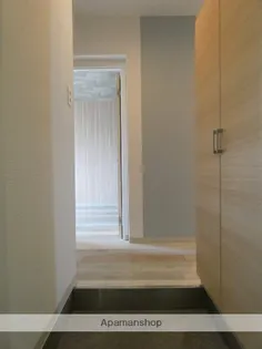 ライトアップ萩丘1番【3階】の玄関