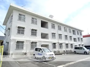 マンションサングリーン【1階】の外観