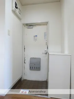 ライトアップ萩丘1番【3階】の玄関