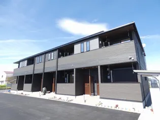 ピューピル【2階】の外観