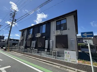 スカイ・レジデンス【2階】の外観