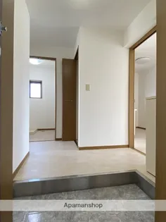 メローネINN【2階】の内装