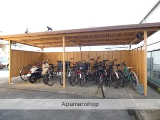 松下アーバンハイム【1階】の外観