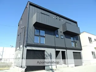 AGE’SHOME富塚 アーバンガレージ【B号室】の外観