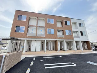 リュッシュ【3階】の外観