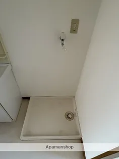 メローネINN【2階】の内装