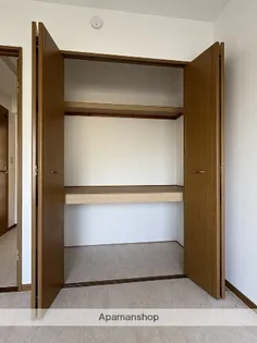 メローネINN【1階】の内装