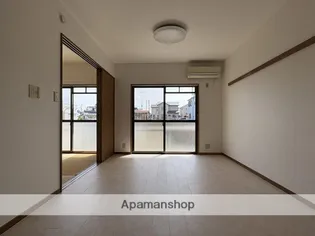 メローネINN【1階】の内装