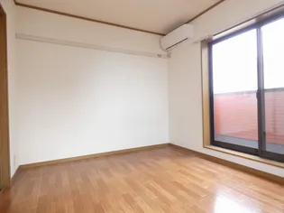 ハイツTAO【1階】の居間