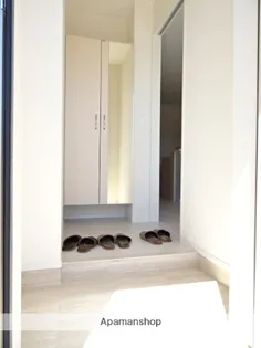 SOUTH WIND【1階】の玄関