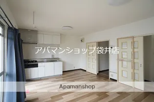 ロイヤルハイツ【I101号室】の内装