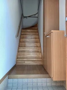 サンライトハウス【2階】の玄関