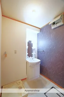 中島ベイコートA【1階】の内装