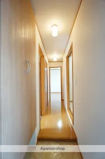 中島ベイコートB【2階】の玄関