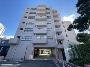 グレース川村の画像