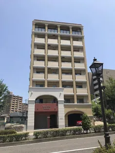 メイプルコート本山【6階】の外観