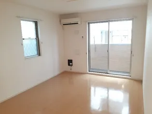 ヴィレッジ広田【1階】の居間