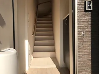 カンタービレ【206号室】の玄関