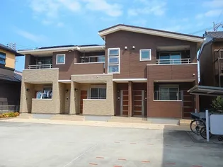 ナランハ【2階】の外観