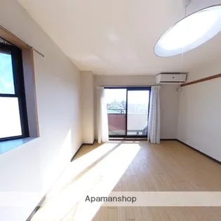 シャンボール花水木【3階】の居間