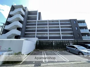 ラモ クローシェ【2階】の外観