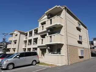 POGGIO AL SOLE UNO【110号室】の外観