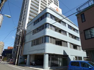 サンローズ本町【5階】の外観