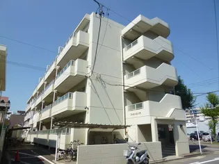 ファミール八代の画像