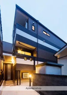 Venus-Ⅲ(ヴェニュス スリー)【1階】の外観