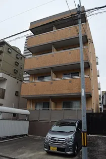 ラフィーネ志賀本通【1階】の外観