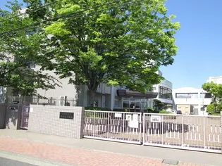 シャトー樹里【3階】の周辺