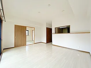 グランドメゾン神ノ倉【1階】の居間