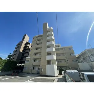 エレヴァールカズミの画像