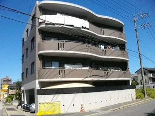 メゾン第六初島【3階】の外観