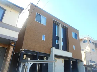 サニー和泉【2階】の外観