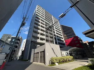 アローム ドゥ ジョア【2階】の外観