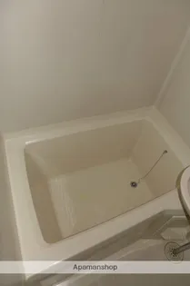 ハイタウン杉【102号室】の内装