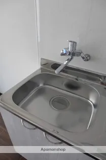 ハイタウン杉【102号室】の内装