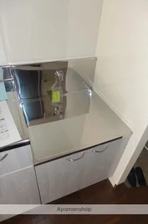 ハイタウン杉【102号室】の内装