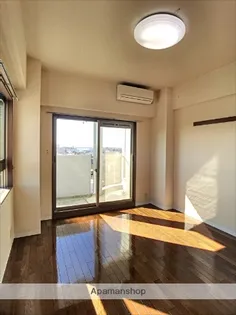 ハートヒルズ矢作【8D号室】の居間