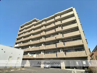 ロイヤルスクエア【3階】の外観