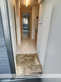 カーサ・ソルテSUZUKI【301号室】の玄関