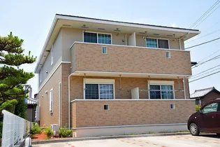 ファミール寺内【2階】の外観