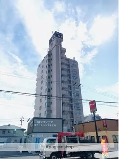 エステート鳴海【9階】の外観