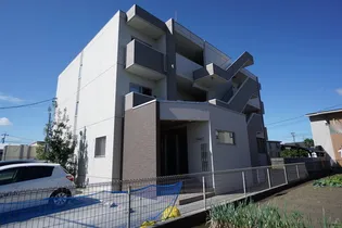 ルチアーノ【303号室】の外観