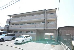 グリーンヒルズ【3階】の外観