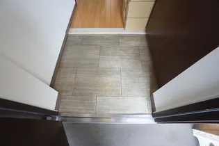 エムズハウス【6階】の玄関