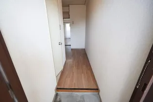 エミネンス園【303号室】の玄関