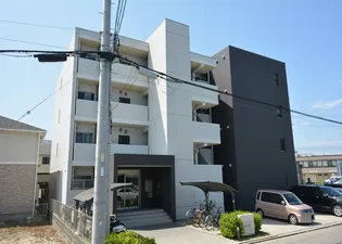 アージュドール【102号室】の外観